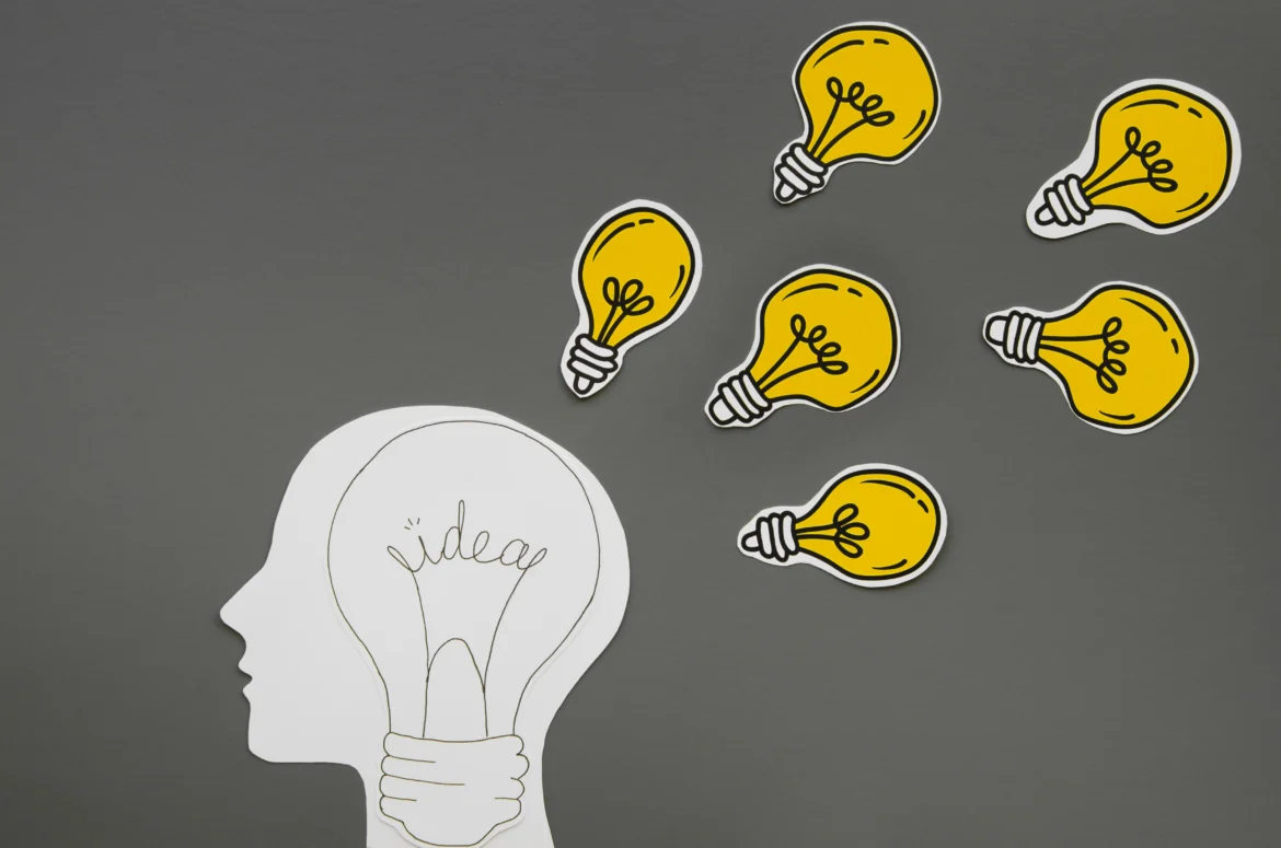 How to Craft a Compelling Winning Proposal to Submit for App Idea submit for app ideas, a sketch of mind with ideas